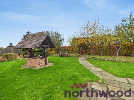 3 bedroom Farm House to let in Spen Moss, Smallwood, CW11
