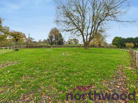 3 bedroom Farm House to let in Spen Moss, Smallwood, CW11