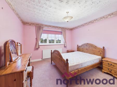 3 bedroom Farm House to let in Spen Moss, Smallwood, CW11