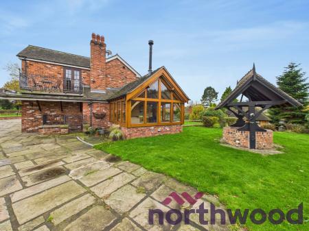 3 bedroom Farm House to let in Spen Moss, Smallwood, CW11