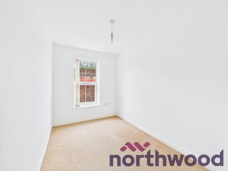 2 bedroom Flat to let in Lambert Crescent, Nantwich, CW5