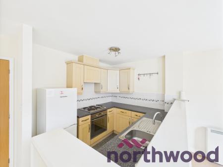 2 bedroom Flat to let in Lambert Crescent, Nantwich, CW5