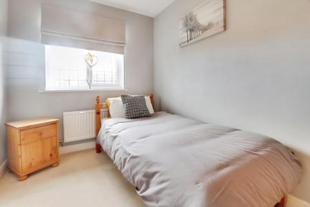 4 bedroom Detached house to let in Oakhurst Drive, Wistaston, CW2