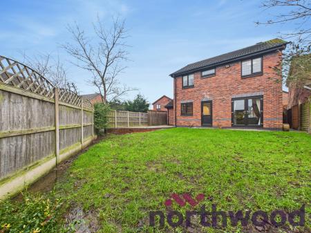 4 bedroom Detached house to let in Oakhurst Drive, Wistaston, CW2