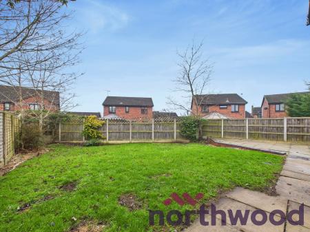 4 bedroom Detached house to let in Oakhurst Drive, Wistaston, CW2