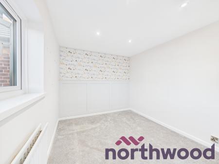 2 bedroom Mews house to let in George VI Close, Middlewich, CW10