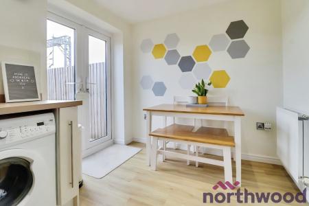 3 bedroom Town house to let in Redshank Place, Ettiley Heath, Sandbach, CW11