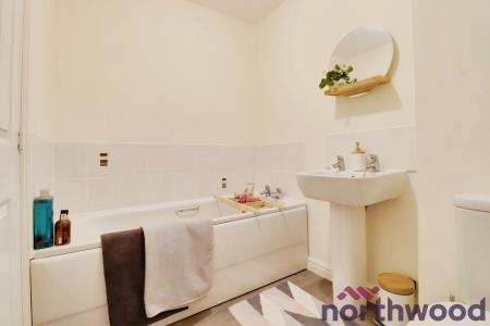 3 bedroom Town house to let in Redshank Place, Ettiley Heath, Sandbach, CW11