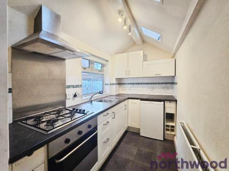 2 bedroom Terraced House to let in Green Street, Sandbach, CW11