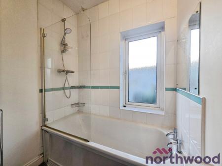 2 bedroom Terraced House to let in Green Street, Sandbach, CW11