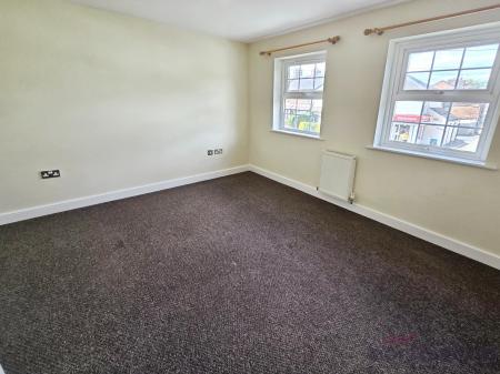 2 bedroom Mews house to let in Main Road, Shavington, CW2