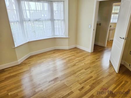 2 bedroom Mews house to let in Main Road, Shavington, CW2