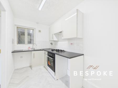 1 bedroom Flat for sale in Kingsley Court, Elworth, Sandbach, CW11