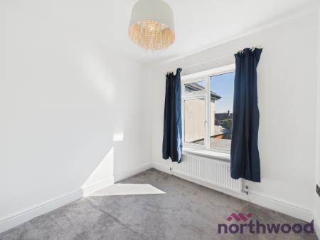 5 bedroom Detached house to let in Crewe Road, Sandbach, CW11