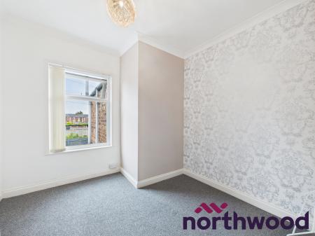 2 bedroom Terraced House to let in Middlewich Street, Crewe, CW1