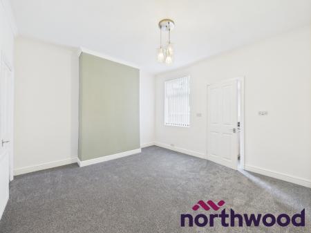 2 bedroom Terraced House to let in Middlewich Street, Crewe, CW1