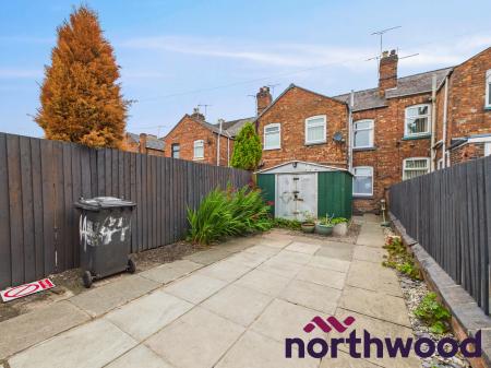 2 bedroom Terraced House to let in Middlewich Street, Crewe, CW1