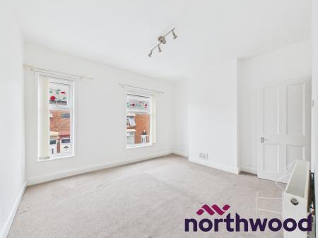 2 bedroom Terraced House to let in Middlewich Street, Crewe, CW1