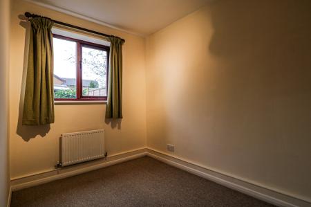 2 bedroom Flat to let in Kestrel Drive, Coppenhall, Crewe, CW1