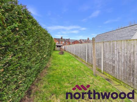 2 bedroom Terraced House to let in Park Lane, Sandbach, CW11