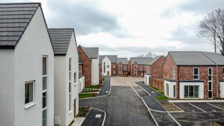 2 bedroom Mews house to let in The Wardle - Frank Cliffe Way, Middlewich, CW10