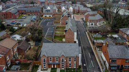 2 bedroom Mews house to let in The Wardle - Frank Cliffe Way, Middlewich, CW10