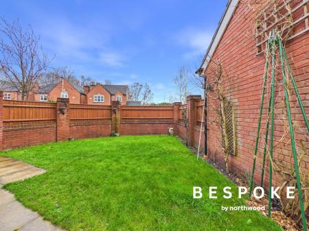 4 bedroom Detached house for sale in Mill Pool Way, Sandbach, CW11