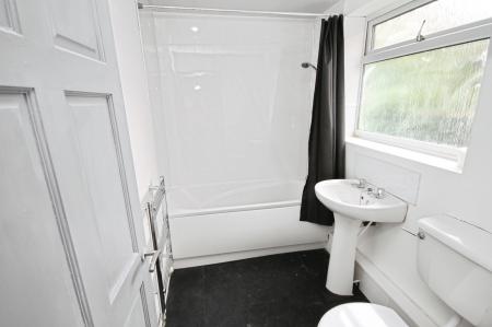 2 bedroom Terraced House for sale in LLoyd Street, page hall, Sheffield, S4