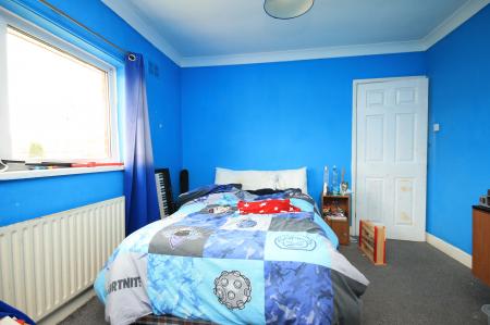 3 bedroom Semi-detached house for sale in Manor Park Road, Sheffield, S2