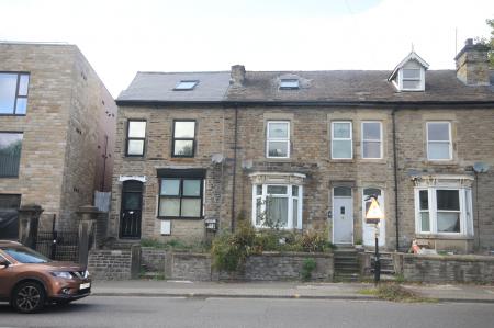 3 bedroom Terraced House to let in Abbeydale Road, Nether Edge, Sheffield, S7