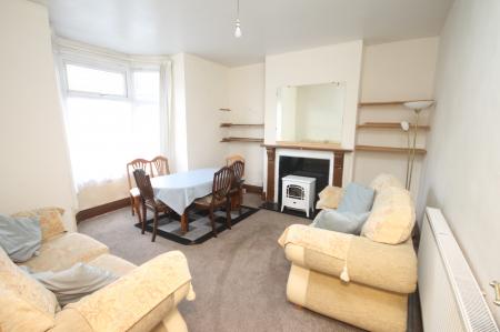 3 bedroom Terraced House to let in Abbeydale Road, Nether Edge, Sheffield, S7