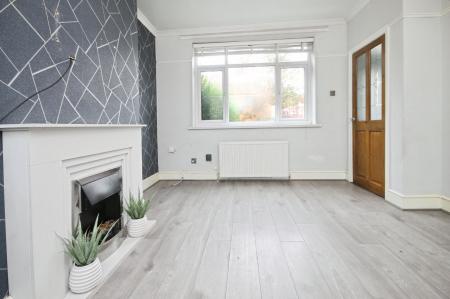 2 bedroom Semi-detached house to let in Benson Road, Wybourn, Sheffield, S2