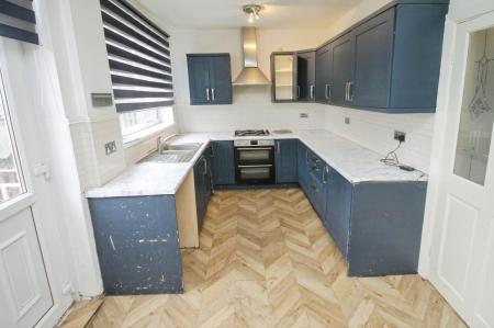 2 bedroom Semi-detached house to let in Benson Road, Wybourn, Sheffield, S2