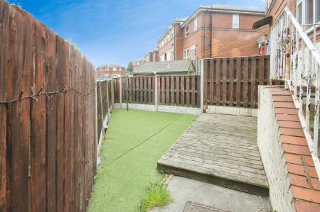 2 bedroom Semi-detached house to let in Benson Road, Wybourn, Sheffield, S2