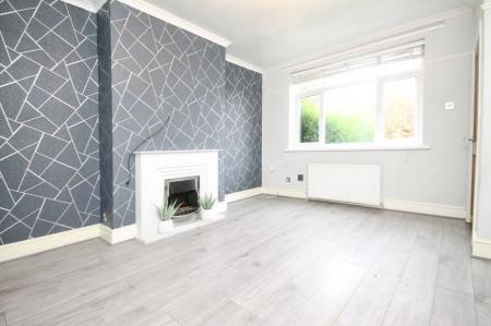 2 bedroom Semi-detached house to let in Benson Road, Wybourn, Sheffield, S2