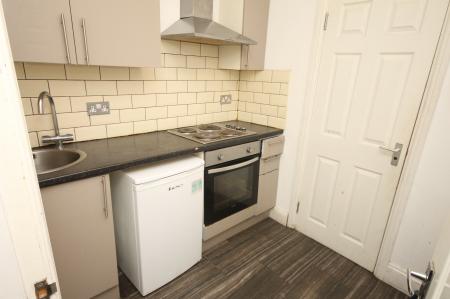 1 bedroom Flat to let in Empire Road, Sharrow, Sheffield, S7