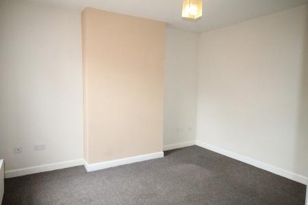 2 bedroom Flat to let in Parkside Road, Hillsborough, Sheffield, S6