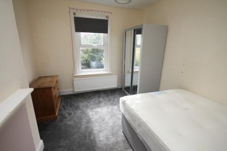 2 bedroom Flat to let in Sheldon Road, Nether Edge, Sheffield, S7