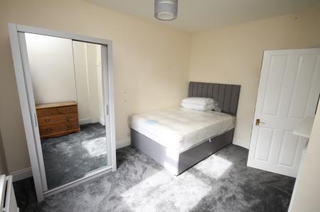 2 bedroom Flat to let in Sheldon Road, Nether Edge, Sheffield, S7