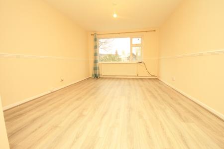 2 bedroom Flat to let in FitzWalter Road, Norfolk Park, Sheffield, S2