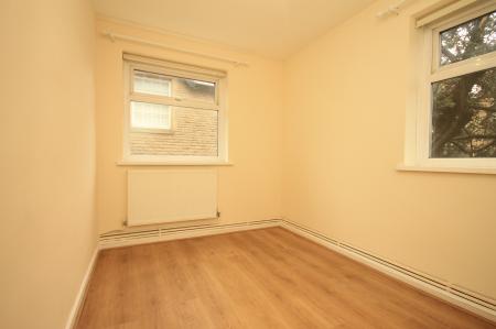2 bedroom Flat to let in FitzWalter Road, Norfolk Park, Sheffield, S2