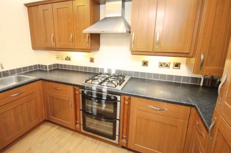 2 bedroom Flat to let in Victoria Court, Nether Edge, Sheffield, S11
