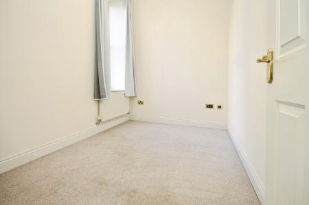 2 bedroom Flat to let in Victoria Court, Nether Edge, Sheffield, S11
