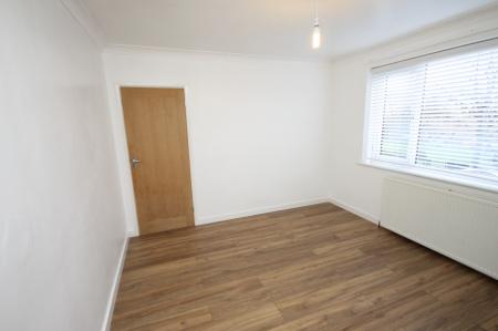 3 bedroom Semi-detached house to let in Stupton Road, Sheffield, S9