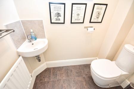 3 bedroom End of terrace house for sale in Ashtree Leasow, Leegomery, Telford, TF1