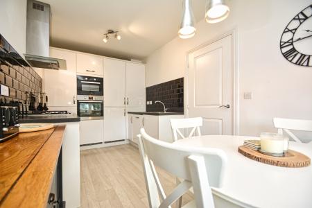 3 bedroom End of terrace house for sale in Ashtree Leasow, Leegomery, Telford, TF1