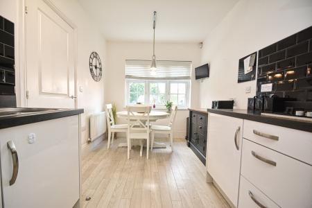 3 bedroom End of terrace house for sale in Ashtree Leasow, Leegomery, Telford, TF1