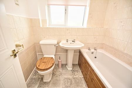 4 bedroom Detached house for sale in Firecrest Drive, Telford, TF1