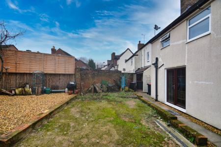 1 bedroom Terraced House for sale in Station Road, Madeley, TF7