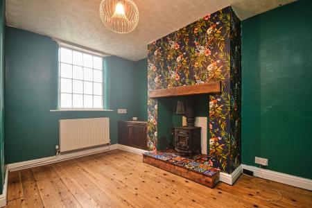 1 bedroom Terraced House for sale in Station Road, Madeley, TF7